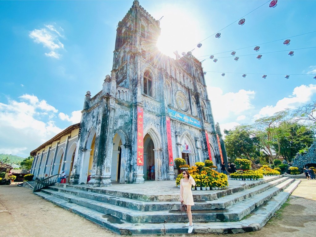 Nhà thờ Mằng Lăng và truyền thuyết về chữ quốc ngữ